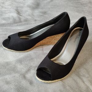 Kelly & Katie Black Wedge Peep-Toe Shoes